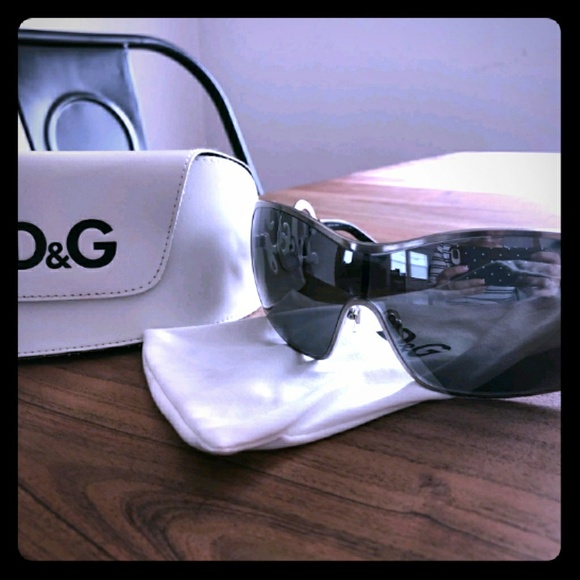 D&G Accessories - D&G Sunglasses